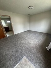 6 Ridge Ct in Springfield, IL - Building Photo - Building Photo