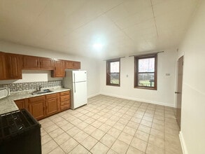 29 Harmony St in Cohoes, NY - Building Photo - Building Photo