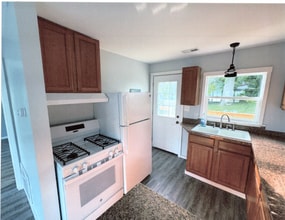 W220 Lake St in Genoa City, WI - Building Photo - Building Photo