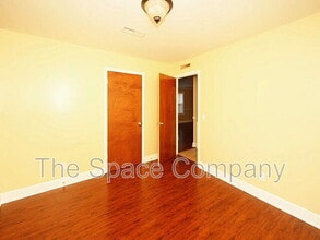 995 King St in Charleston, SC - Building Photo - Building Photo