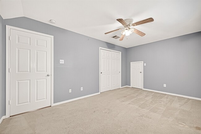 property at 1903 Amber Trail Ln