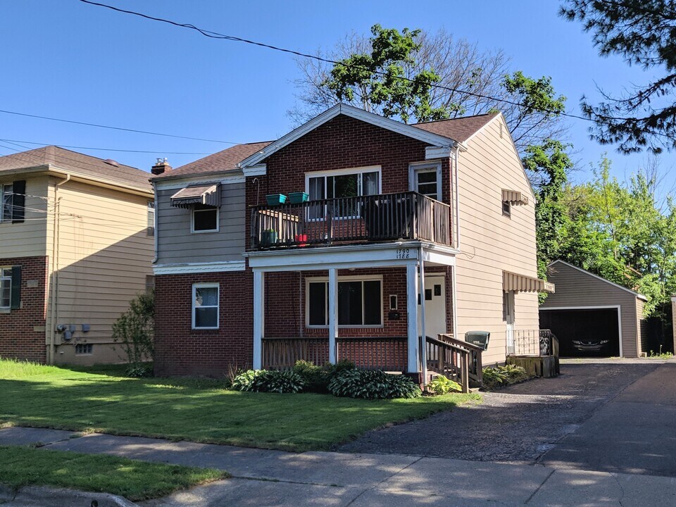 1788 Tanglewood Dr in Akron, OH - Building Photo