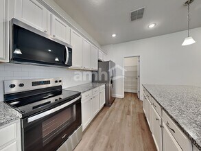 1328 Mount Logan Dr in Apopka, FL - Building Photo - Building Photo