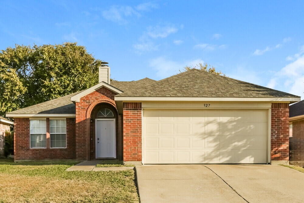 327 Tioga Dr in Arlington, TX - Building Photo