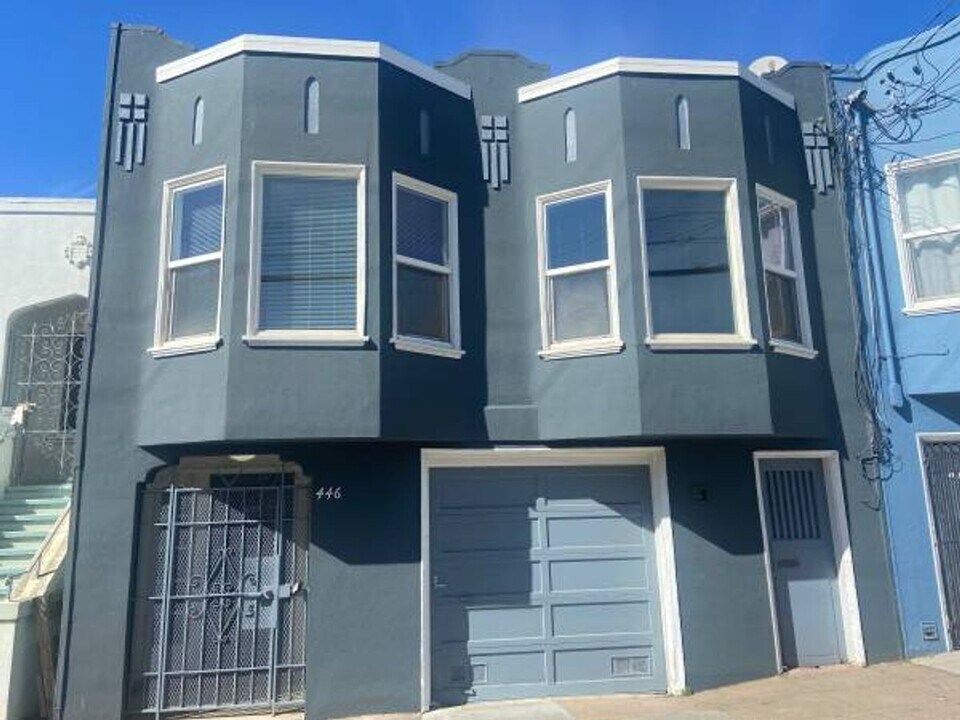 446 Athens St in San Francisco, CA - Building Photo