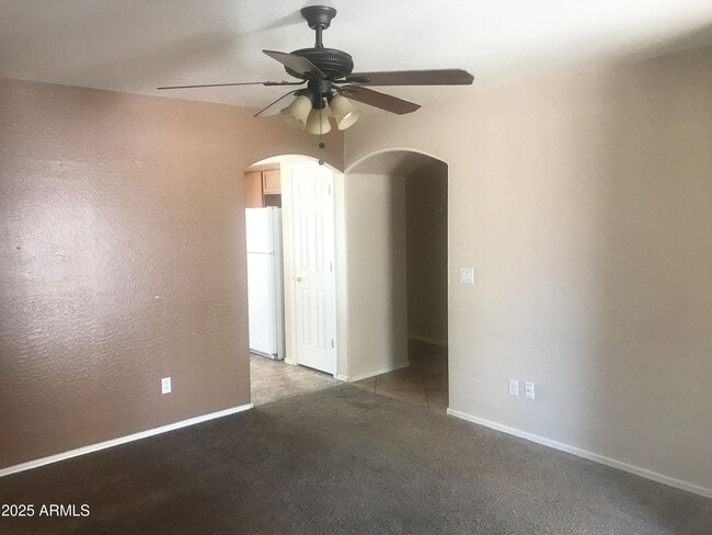 11829 W Shaw Butte Dr in El Mirage, AZ - Building Photo - Building Photo