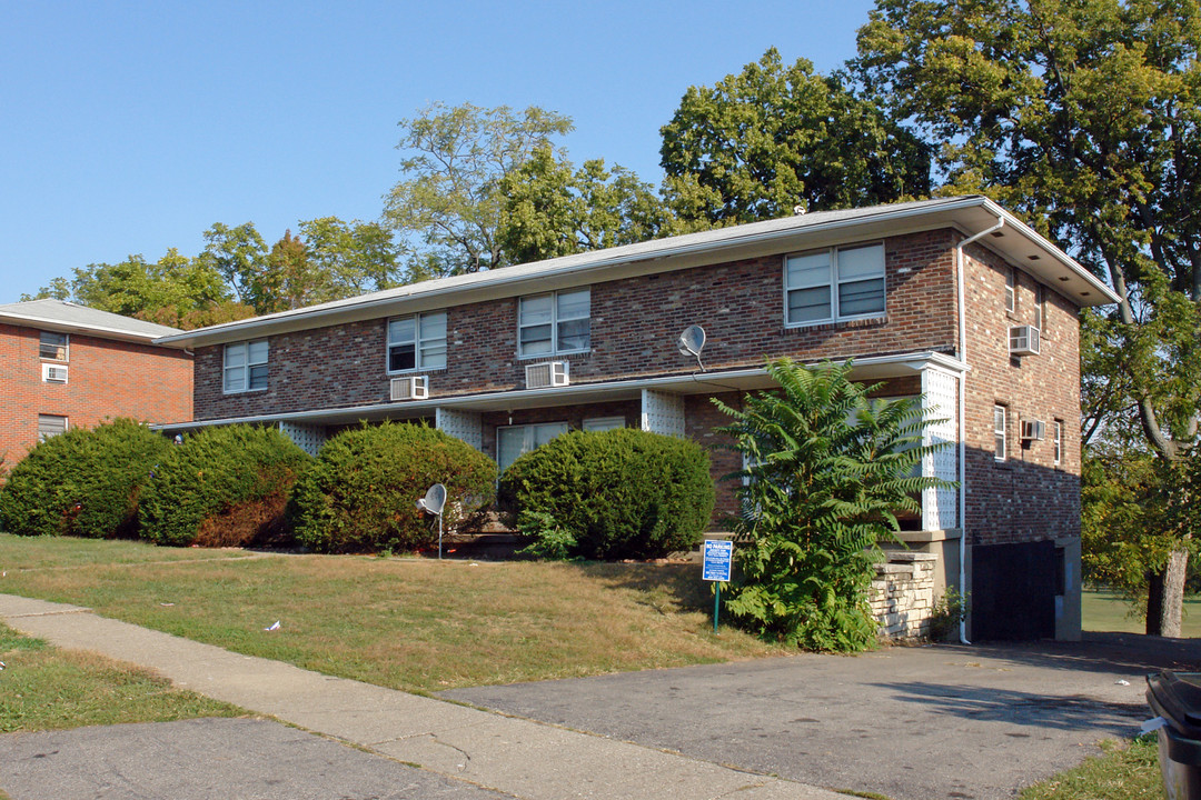 1049 Cross Keys Rd in Lexington, KY - Building Photo