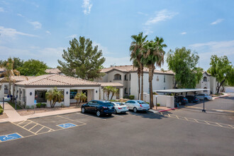 Bayside in Phoenix, AZ - Foto de edificio - Building Photo