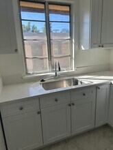 11855 Washington Pl Unit C in Los Angeles, CA - Building Photo - Building Photo