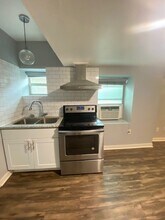 4630 Woodside St in Houston, TX - Building Photo - Building Photo