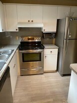 807 W Oakland Park Blvd, Unit G2 in Wilton Manors, FL - Building Photo