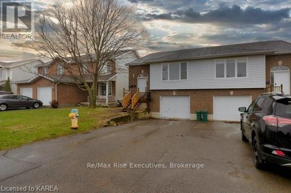 1344-1344 Brackenwood Crescent in Kingston, ON - Building Photo