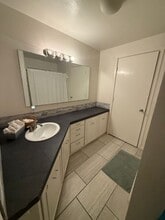 610 Spencer Ct in Eugene, OR - Foto de edificio - Building Photo