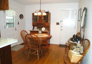 4851 Fenton Mill Rd in Williamsburg, VA - Building Photo - Building Photo