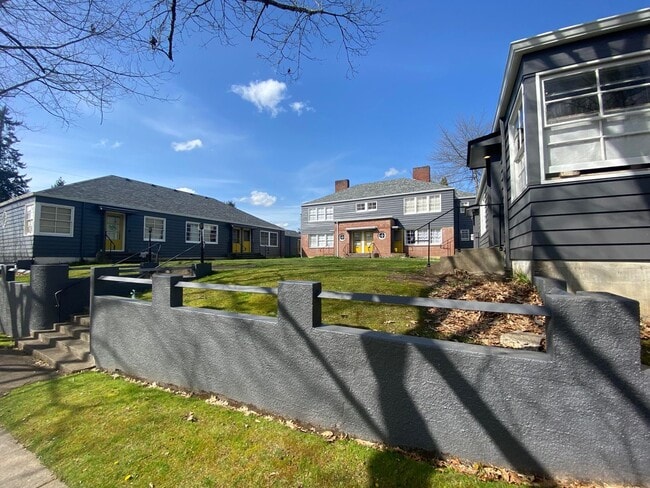 property at 1085 E 19th Ave