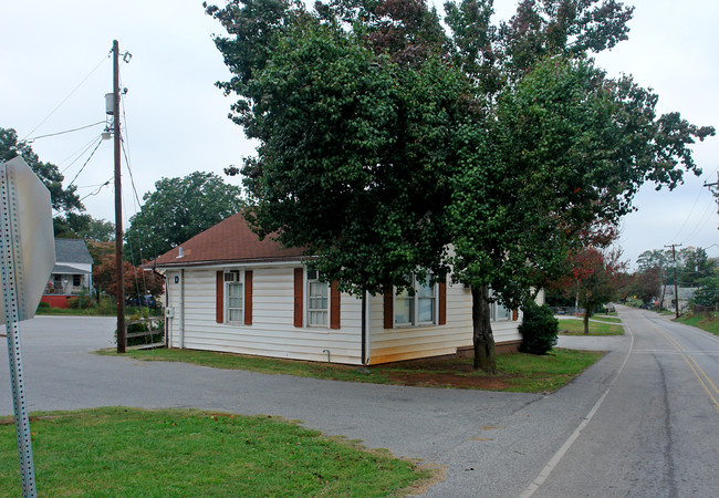 23 7th Ave in Greenville, SC - Building Photo - Building Photo