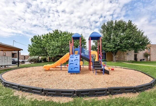 Three 44 Apartments in Waco, TX - Building Photo - Building Photo
