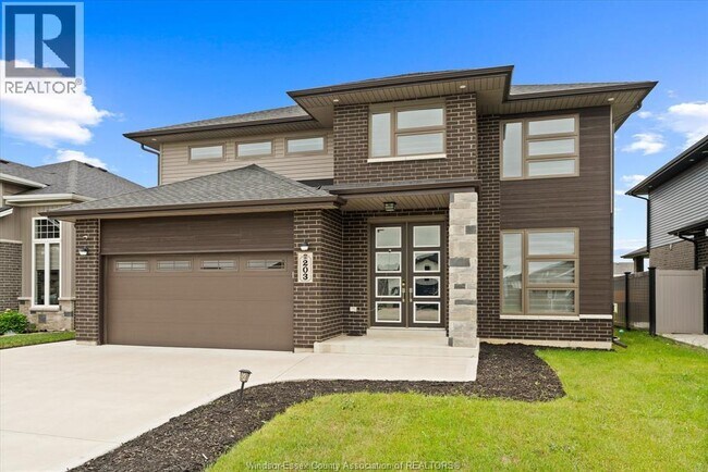 203 Clarke St in Amherstburg, ON - Building Photo - Building Photo