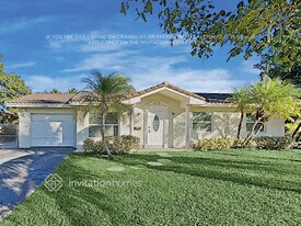 7805 NW 40th St in Coral Springs, FL - Building Photo