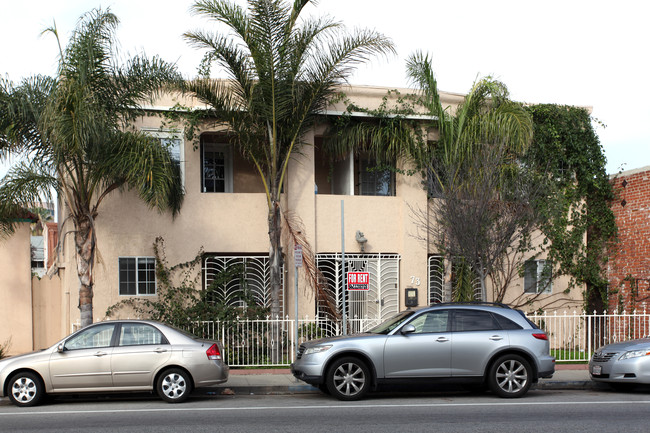 73 Alamitos Ave in Long Beach, CA - Building Photo - Building Photo