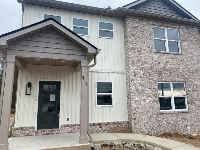 property at 313 W Broad St