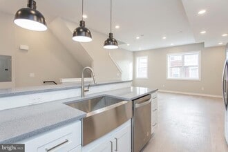 1320 S Opal St, Unit 2 in Philadelphia, PA - Building Photo - Building Photo