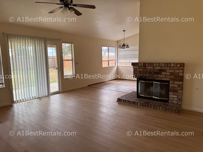 3400 Clogston Way in Modesto, CA - Building Photo - Building Photo