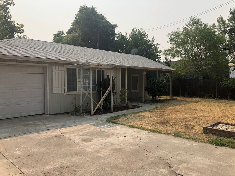 4723 Fleming Way in Olivehurst, CA - Building Photo