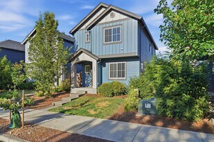 619 NE 137th Ave in Vancouver, WA - Building Photo