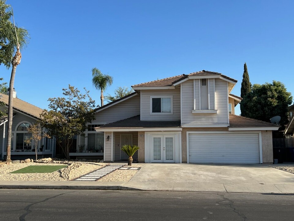 10613 Galway Bay Dr in Bakersfield, CA - Building Photo