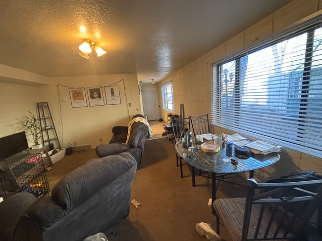 70 W 700 N, Unit C in Logan, UT - Building Photo - Building Photo