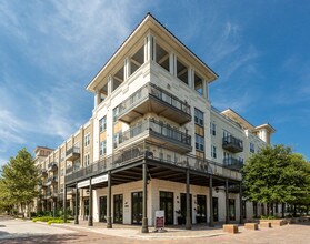 The Residences at La Cantera in San Antonio, TX - Foto de edificio - Building Photo