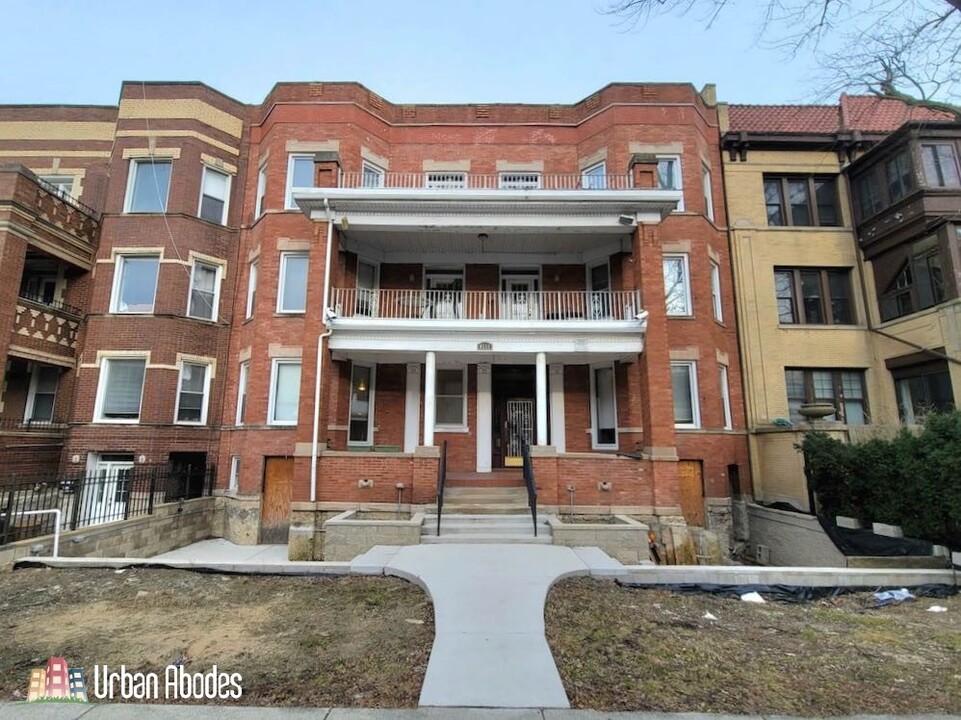 6713 N Sheridan Rd, Unit A09C in Chicago, IL - Foto de edificio