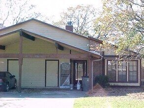 2900 Forest Bend Dr-Unit -2900 in Bryan, TX - Building Photo - Building Photo