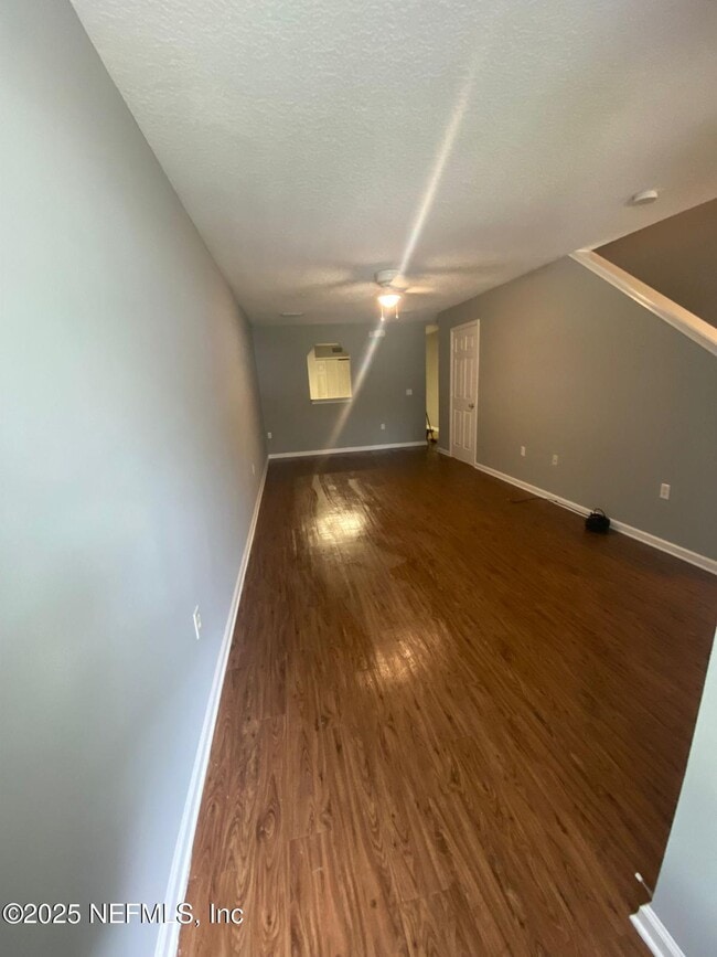 8465 McGirts Village Ln in Jacksonville, FL - Building Photo - Building Photo
