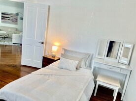 2855 Duarte Rd in San Marino, CA - Building Photo