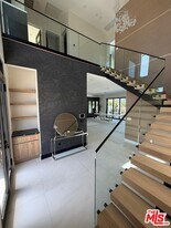 5299 1/2 Crebs Ave in Los Angeles, CA - Building Photo