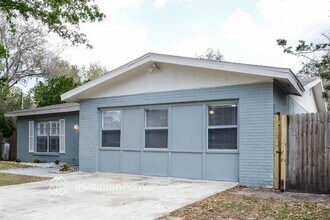 10217 N Pawnee Ave in Tampa, FL - Building Photo - Building Photo