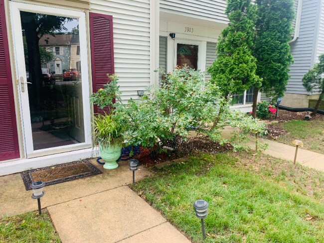 3921 Light Arms Pl in Waldorf, MD - Building Photo - Building Photo