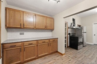 1709 Ekin Ave in New Albany, IN - Building Photo - Building Photo