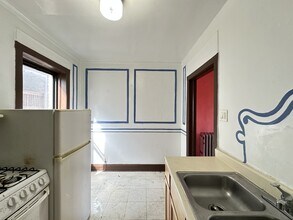 2706 N Spaulding Ave in Chicago, IL - Building Photo - Building Photo