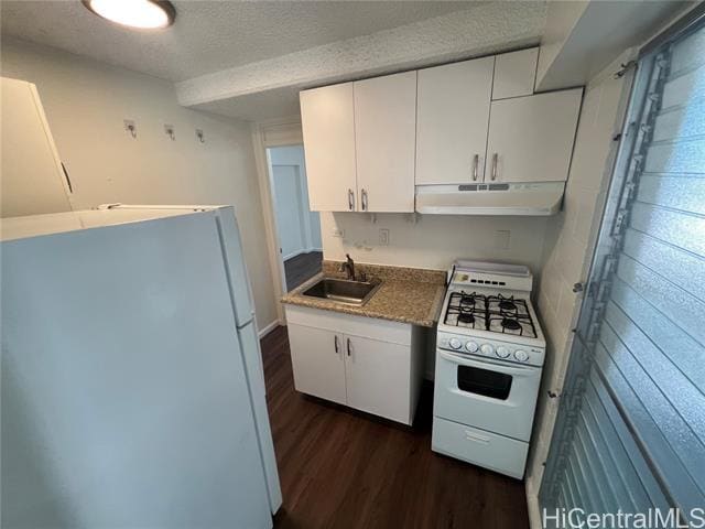 416 Kuamo'o St in Honolulu, HI - Building Photo - Building Photo