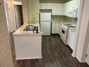 1662 Summit St in Columbus, OH - Building Photo - Building Photo