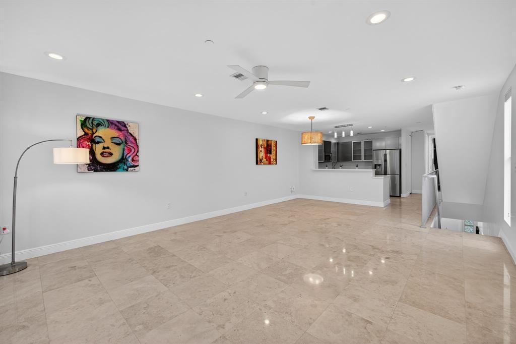 824 NE 19th Ave in Fort Lauderdale, FL - Foto de edificio