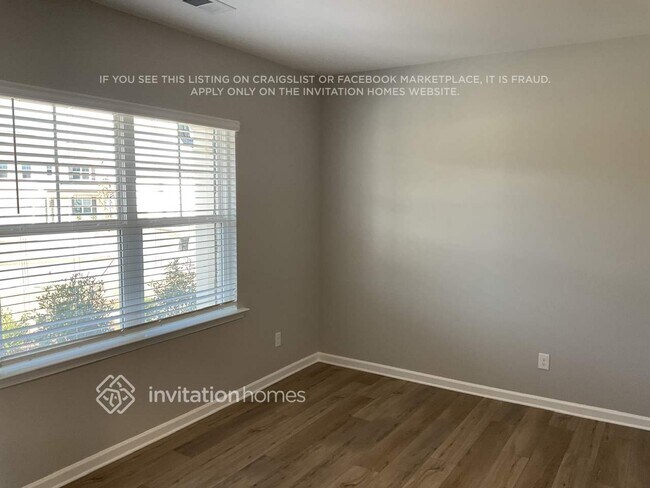 532 Almere Dr in Hampton, GA - Foto de edificio - Building Photo