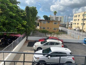 1168 SW 3rd St in Miami, FL - Building Photo - Building Photo