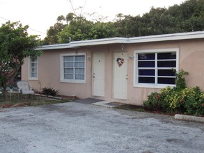 402 NW 10th Ave in Delray Beach, FL - Building Photo - Building Photo