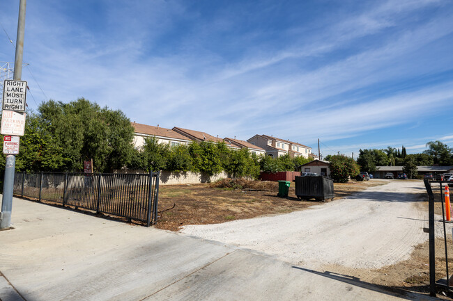 4002 Rosemead Blvd in Pico Rivera, CA - Building Photo - Other