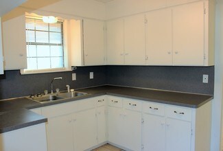 708 Matilda St in Brenham, TX - Building Photo - Building Photo