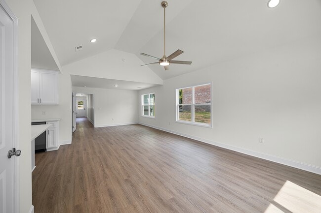 307 W King St in Jackson, TN - Building Photo - Building Photo
